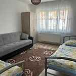 Apartment Messe-wohnung Mit Balkon