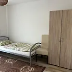 Messe-wohnung Mit Balkon Apartment