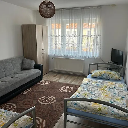 Апартаменты Messe-wohnung Mit Balkon Ганновер