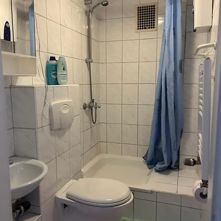 Messe-wohnung Mit Balkon