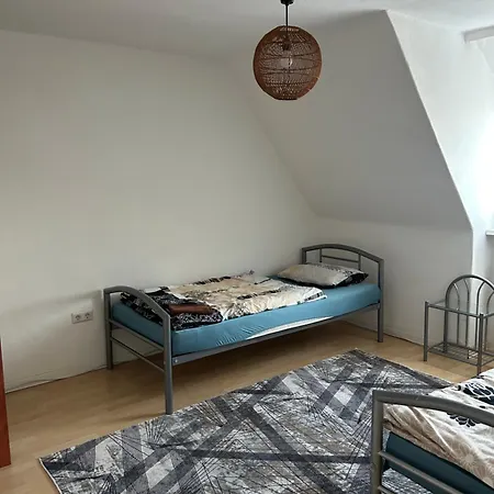 Apartment Messe-wohnung Mit Balkon